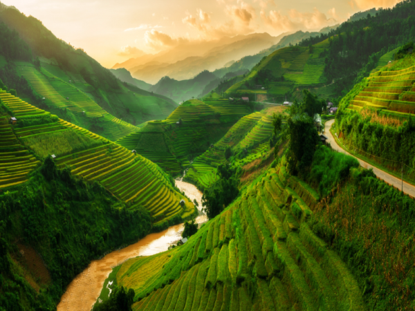 Hình nền điện thoại ảnh những ngọn núi cao hùng vĩ
